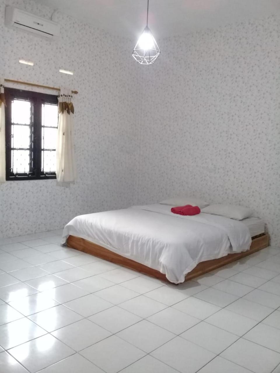 Ndalem Diajeng Apartment Yogyakarta Exterior foto